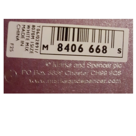 😍Vintage Mark's and Spencer jewellery set - Picture 2 of 4